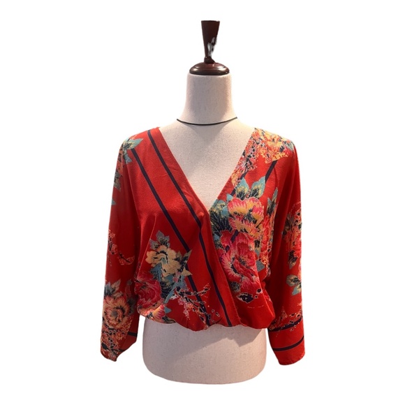 Flying Tomato Top - Picture 2 of 4